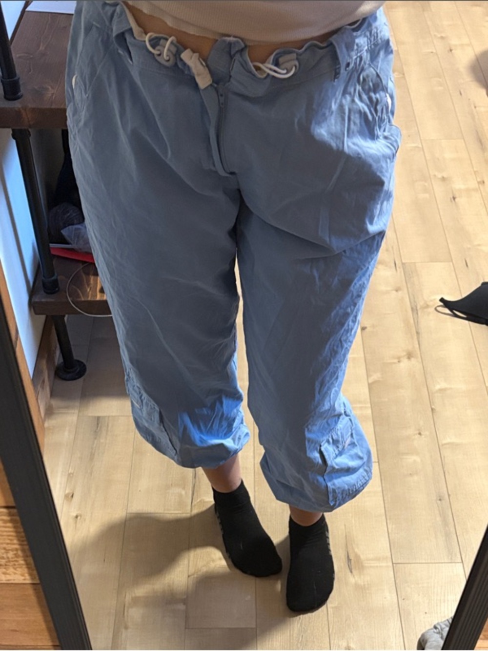 Drawstring Cargo Capris - Picture 5 of 5